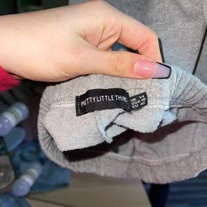 Pretty Little Thing sweatpants